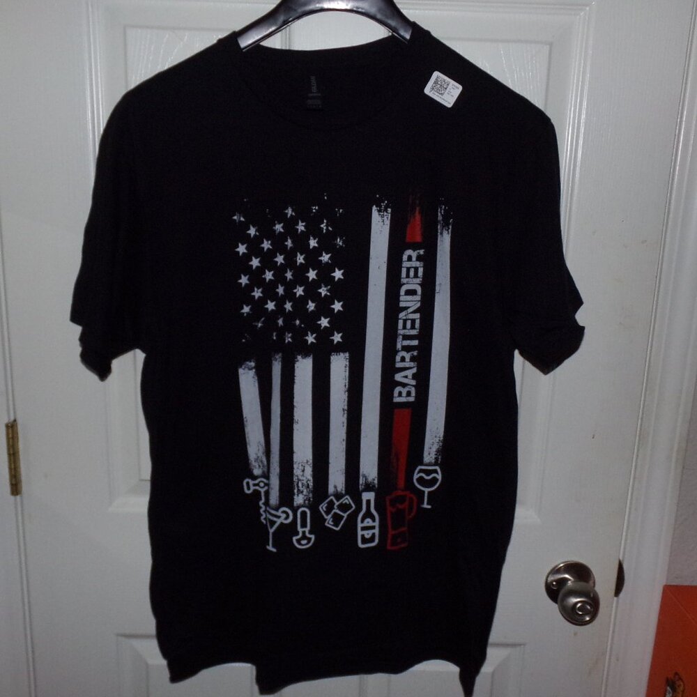Men's Black t-shirt Bartender American Flag Large 100% cotton